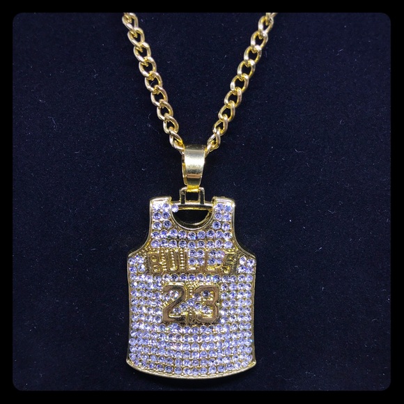 Michael Jordan #23 Bulls Jersey Necklace - Picture 1 of 3